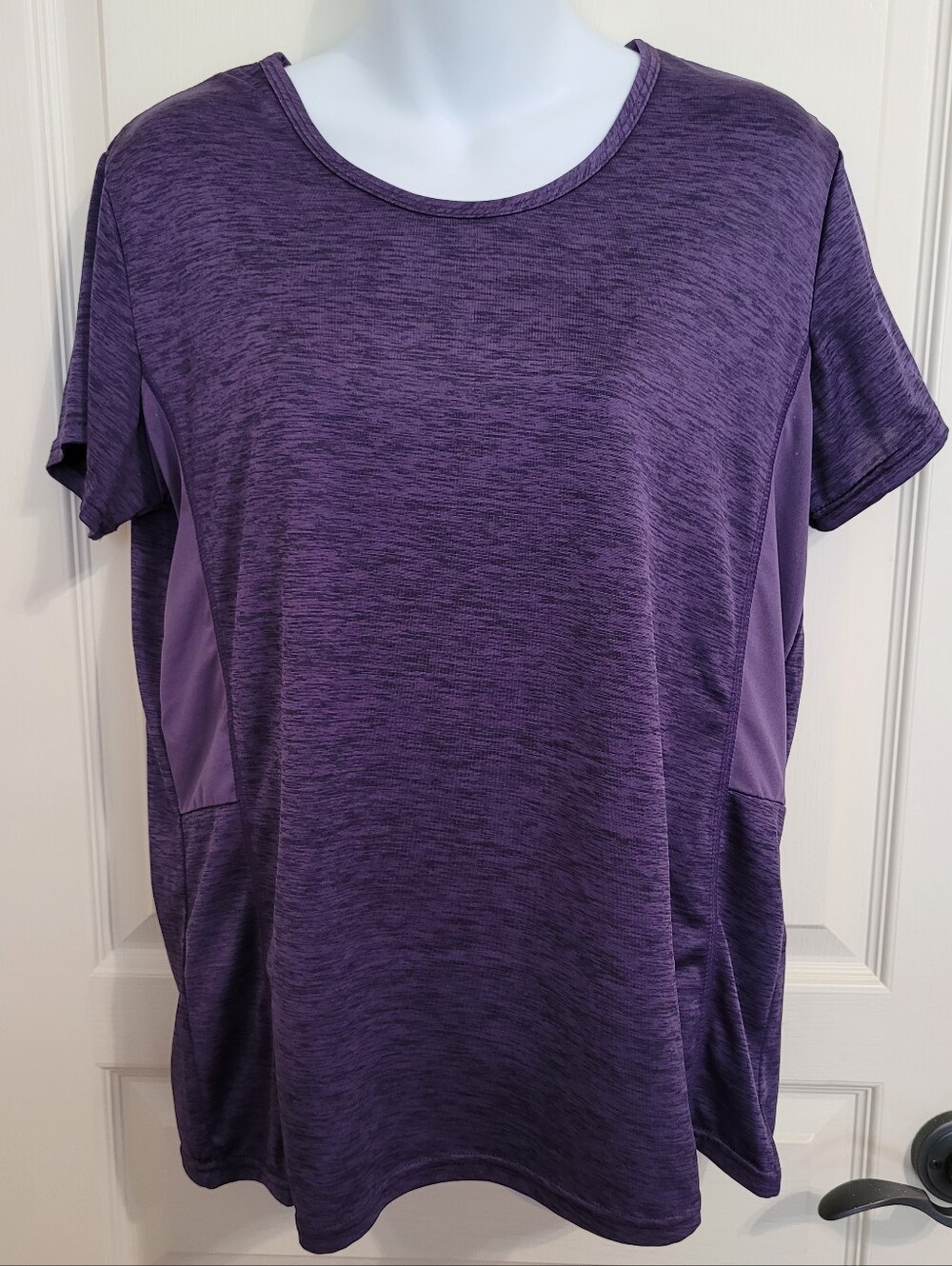 💰 (3 For $15) Real Essentials Performance Athletic Top - Sz L, Purple, EUC